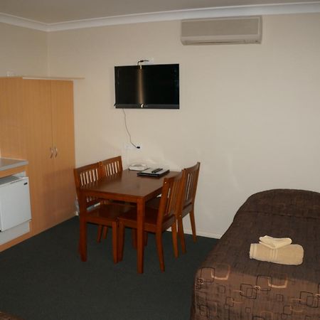Green Gables Motel Дабо Екстериор снимка