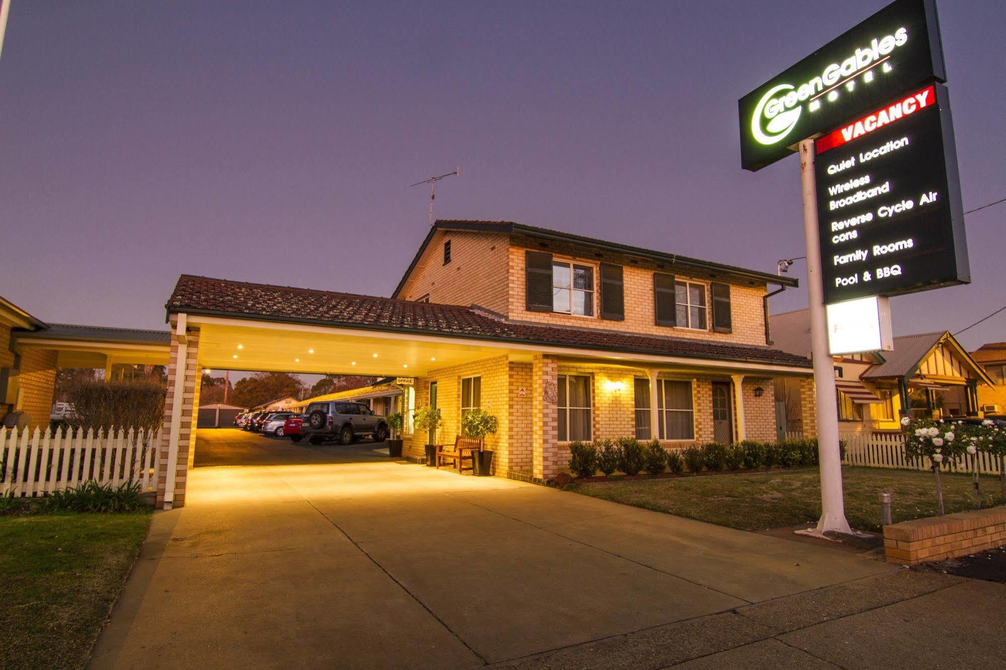 Green Gables Motel Дабо Екстериор снимка