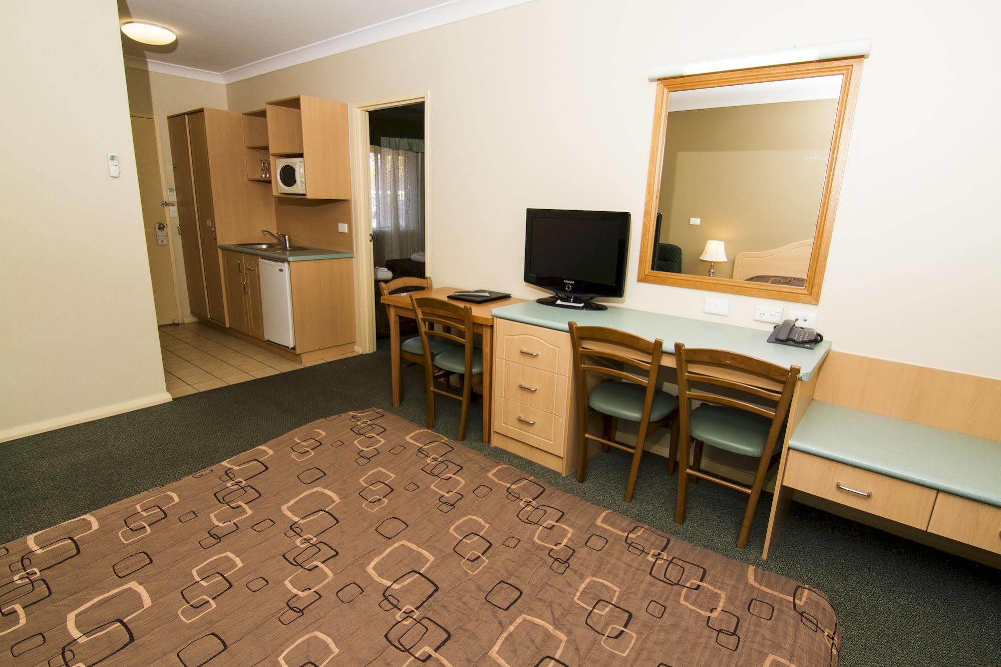 Green Gables Motel Дабо Екстериор снимка